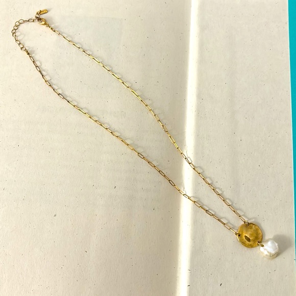 CHANLUU- PENDANT NECKLACE WHITE PEARL